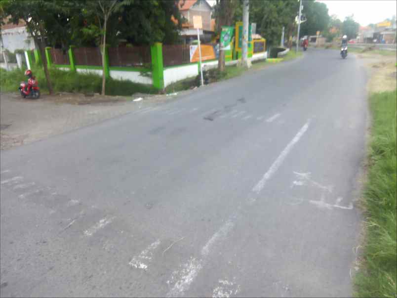 tanah balai desa krembangan taman