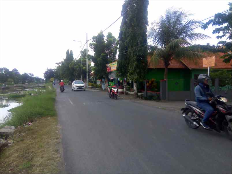 tanah balai desa krembangan taman