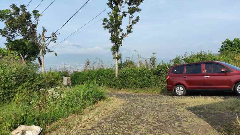 tanah luas produktif untuk kebun di bumiaji kota batu