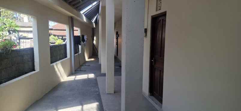 tanah zona kuning di jalan utama tirta tawar ubud bali