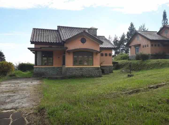 villa cantik murah dekat lembang bandung