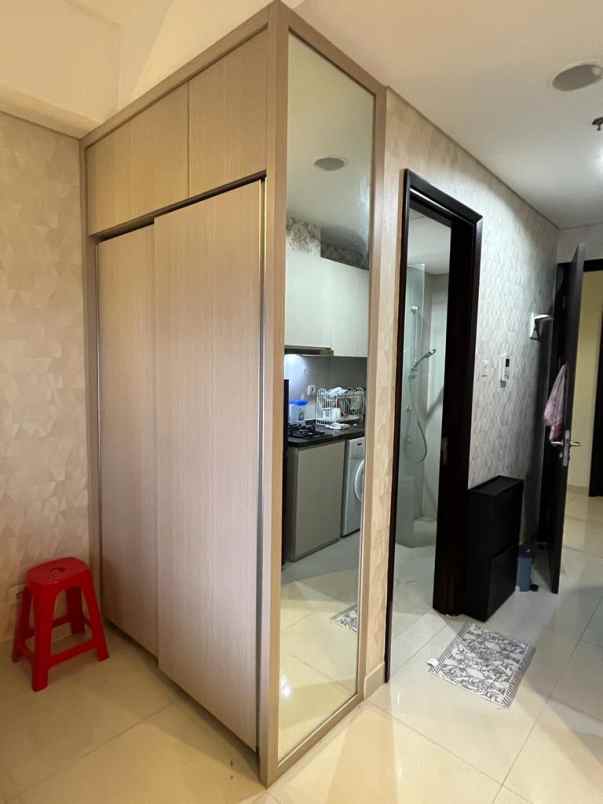 apartemen mansion lantai 30 full furnished