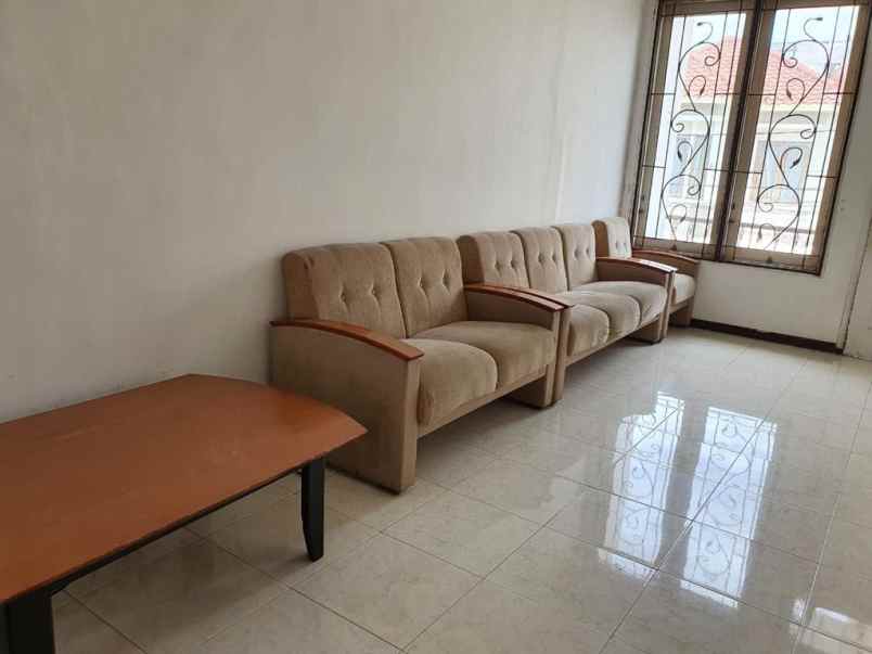 dharmahusada mas 2 5 lantai furnished