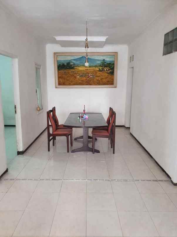 dharmahusada mas 2 5 lantai furnished