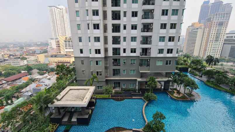 di sewakan 1 unit apartement thamrin residence