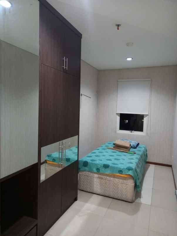 di sewakan 1 unit apartement thamrin residence