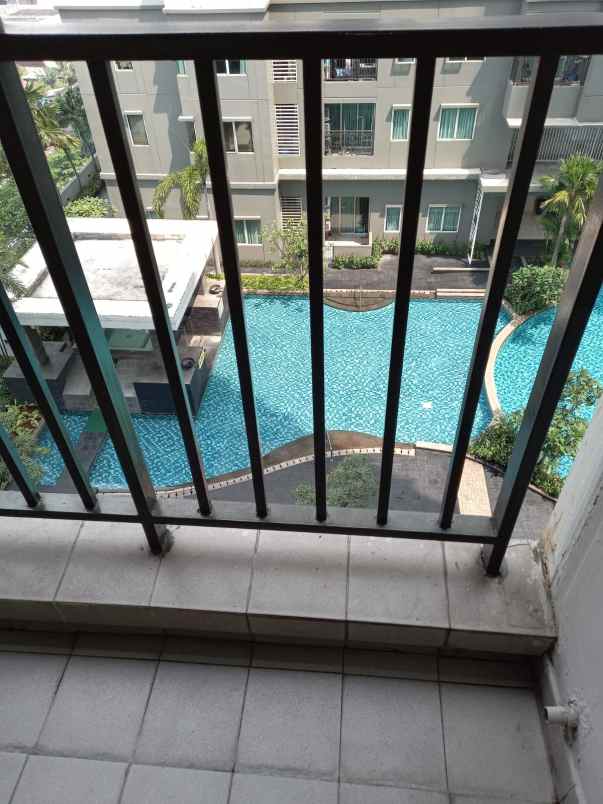 di sewakan 1 unit apartement thamrin residence