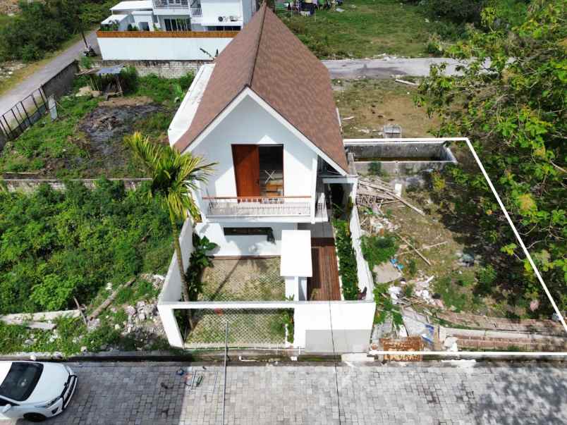 dijuak villa lantai 2 lokasi munggu