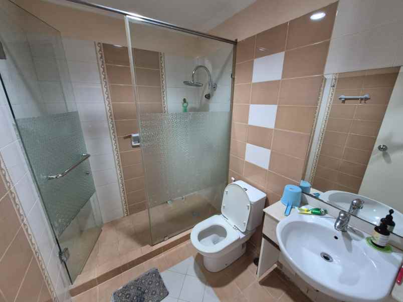 dijual apartemen apartemen gading resort