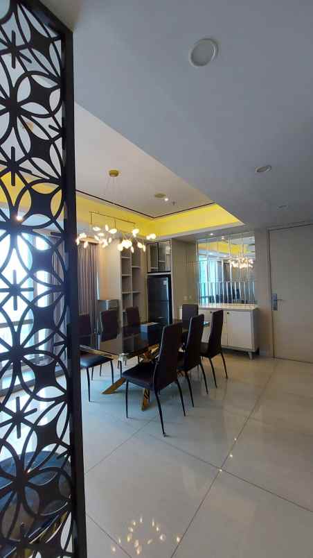 dijual apartemen jalan pakuwon indah