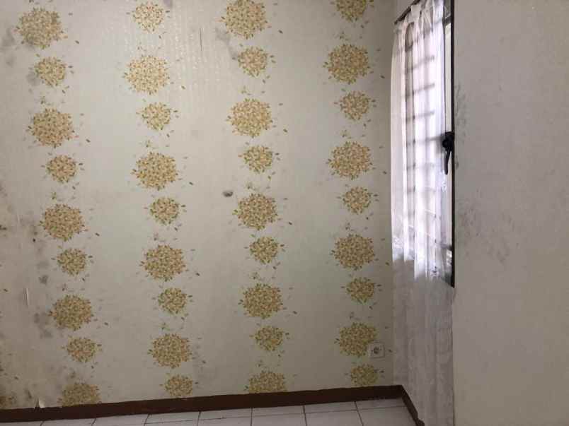 dijual apartemen jl boulevard taman surya v