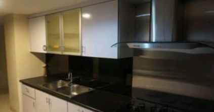 dijual apartemen jl letjen s parman st no