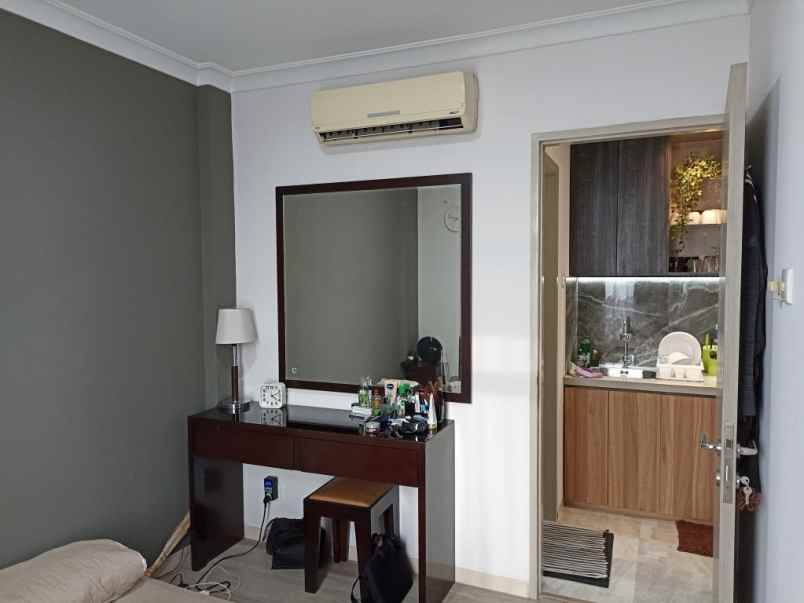 dijual apartemen jl warung jati barat