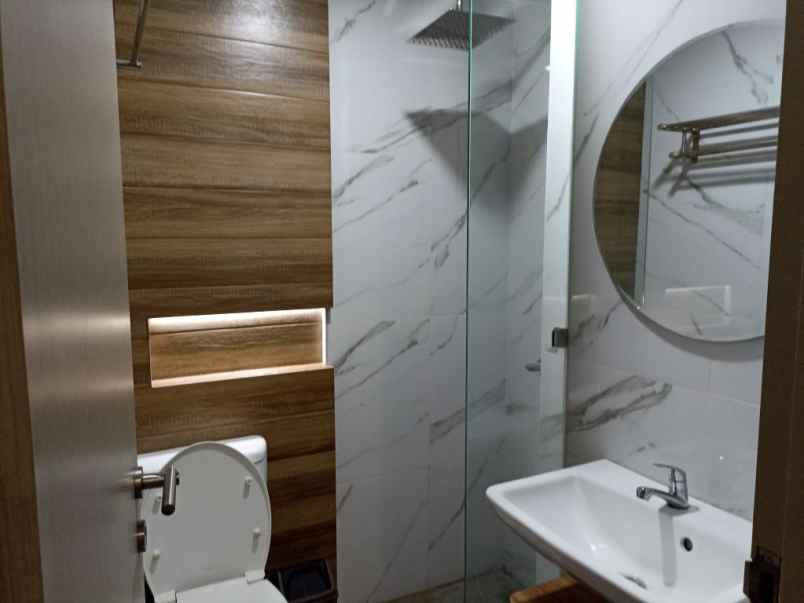 dijual apartemen jl warung jati barat
