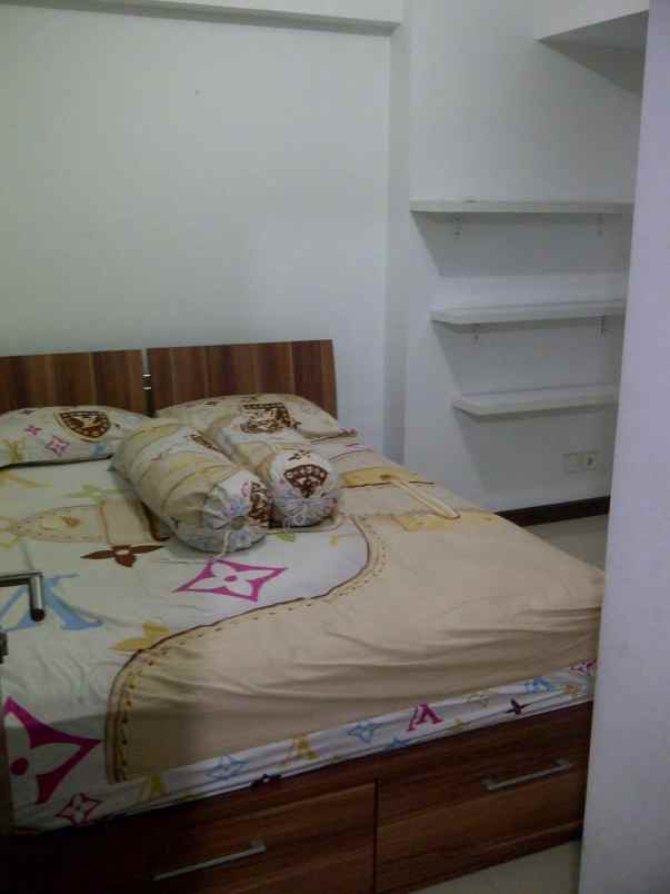 dijual apartemen waterplace pakuwon indah
