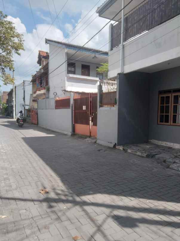 dijual cepat kost strategis