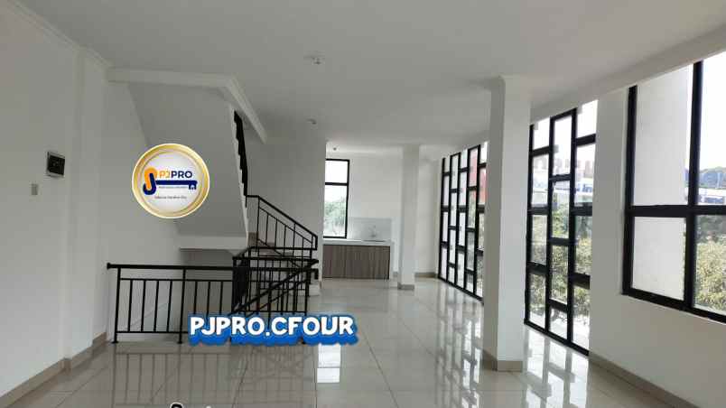 dijual disewa ruko posisi hook di marunda center