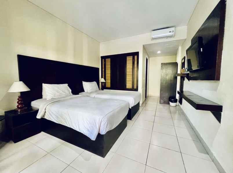 dijual hotel jl blambangan kuta kec