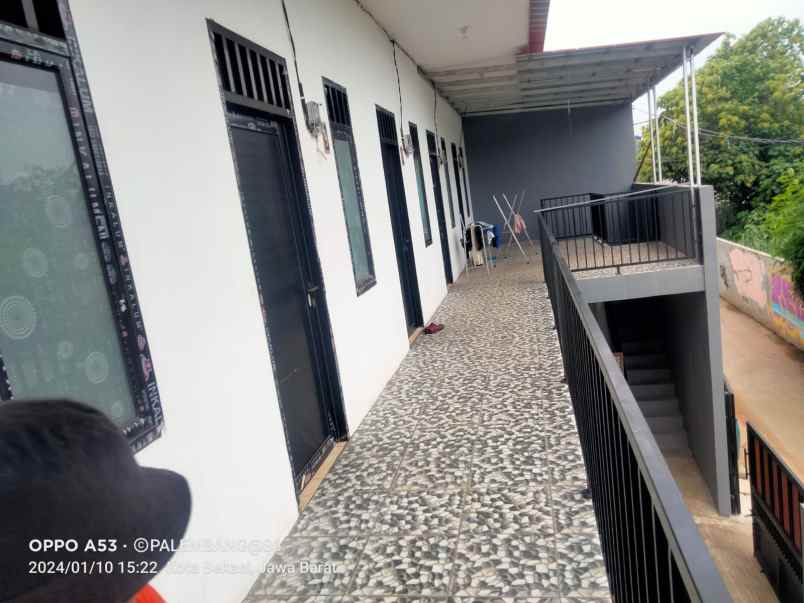 dijual kost 10 pintu 2 lantai