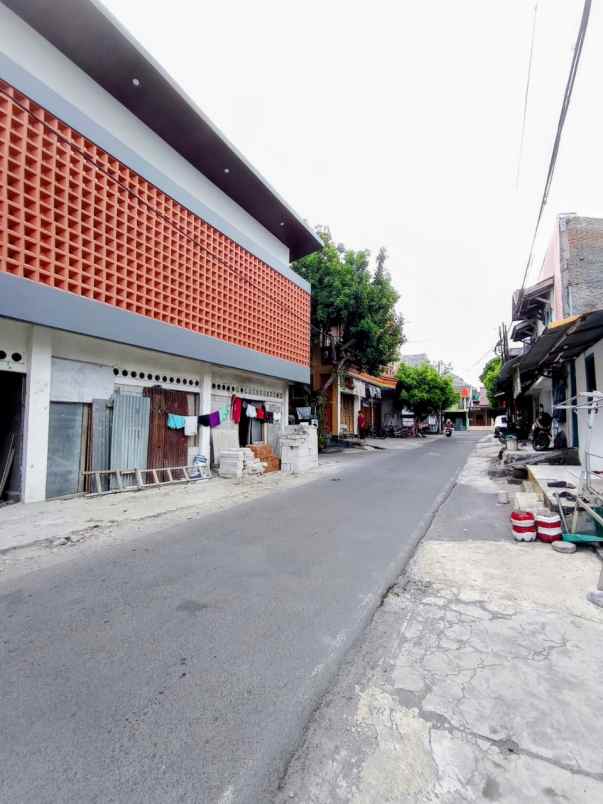 dijual kost condong catur