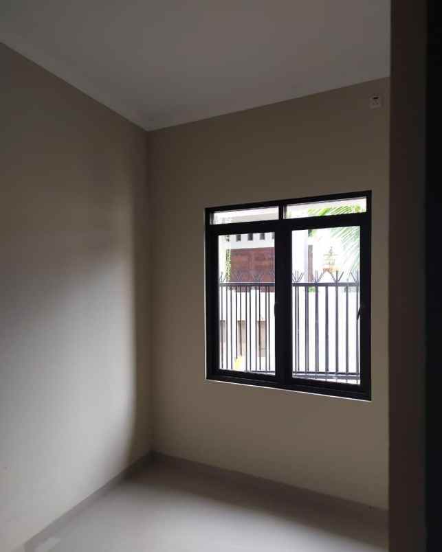 dijual kost jatiwaringin