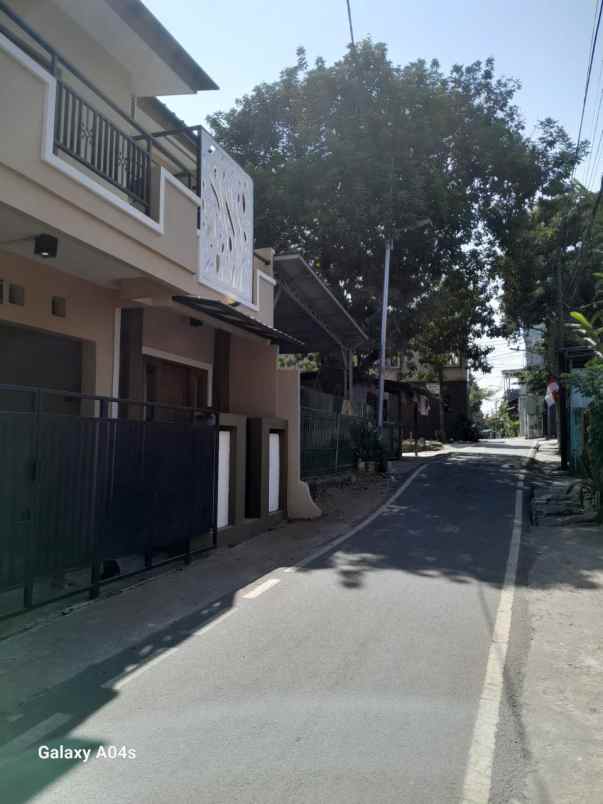 dijual kost jl smp ceger cipayung jaktim