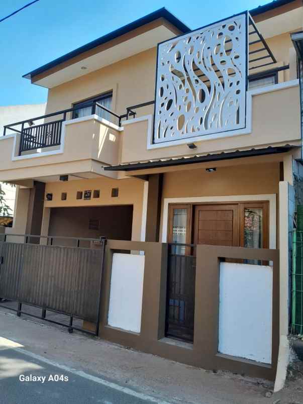 dijual kost jl smp ceger cipayung jaktim