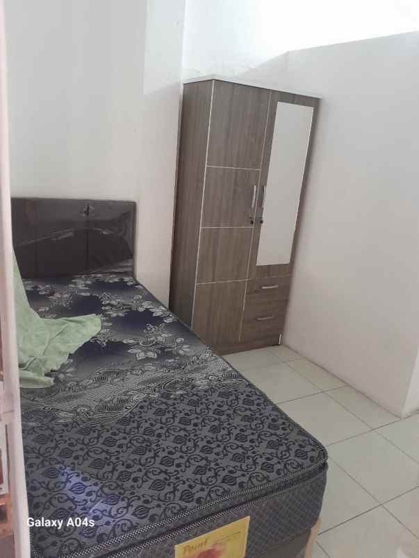 dijual kost jl smp ceger cipayung jaktim
