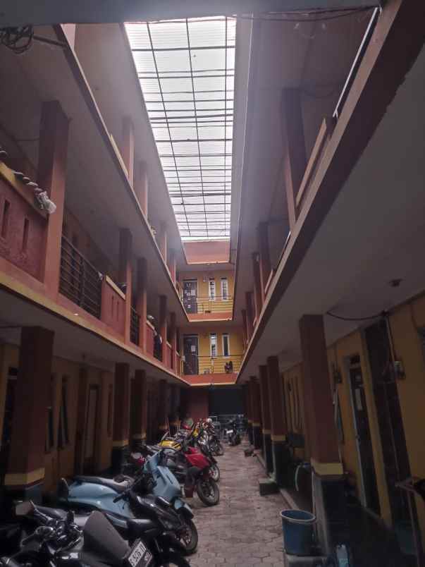 dijual kost jl sukapura sukabirus