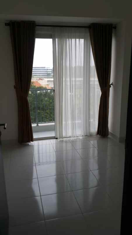 dijual murah apartment casa de parco 2br corner