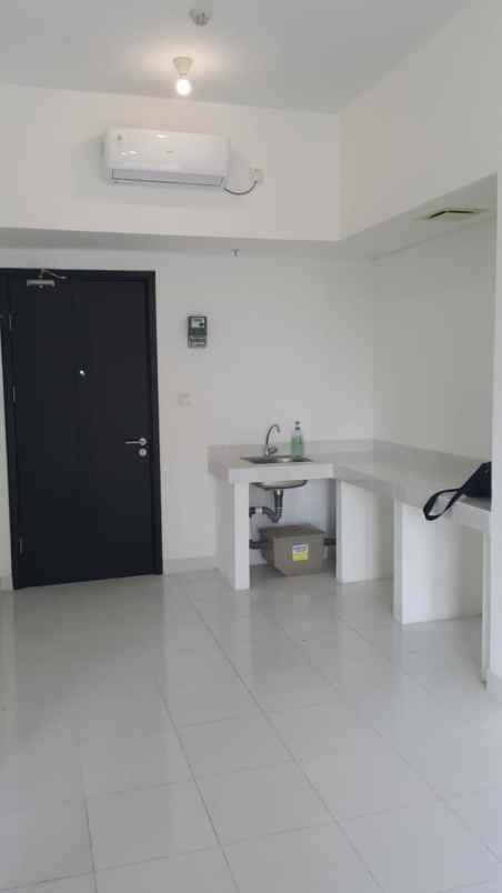 dijual murah apartment casa de parco 2br corner