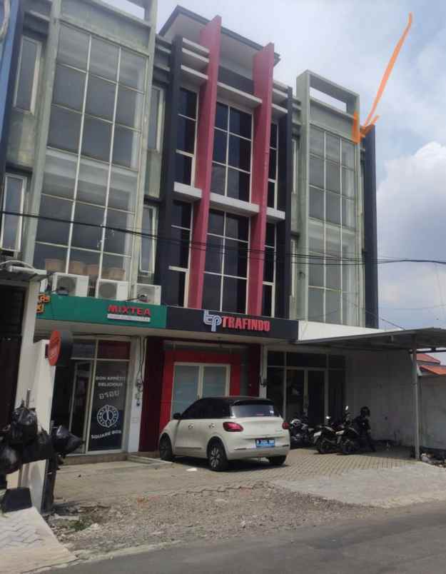 dijual ruko 3 lantai di kutisari surabaya