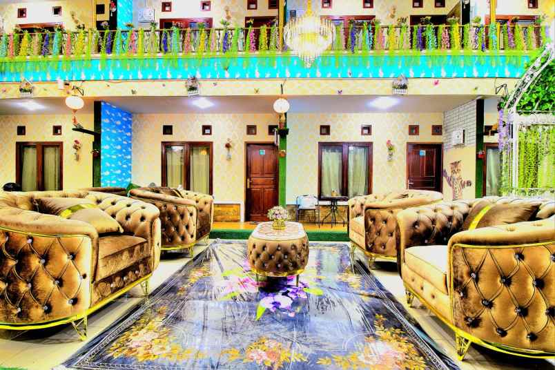 dijual ruko gudang kantor airy logam buah batu