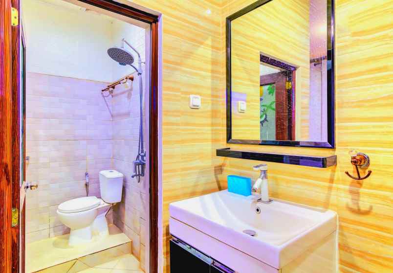 dijual ruko gudang kantor airy logam buah batu