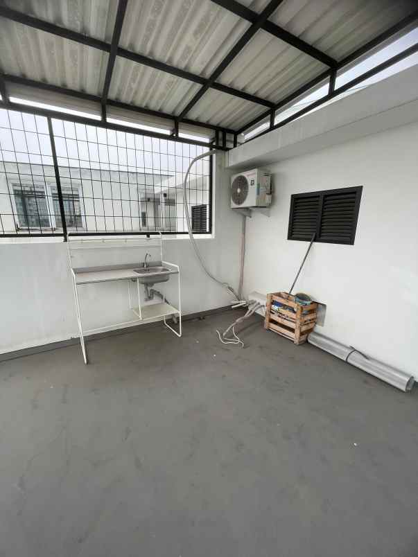 dijual ruko gudang kantor aries kembangan