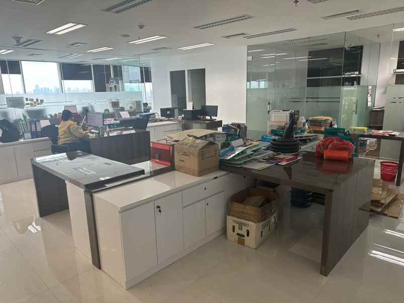 dijual ruko gudang kantor metropolitan tower jl r a