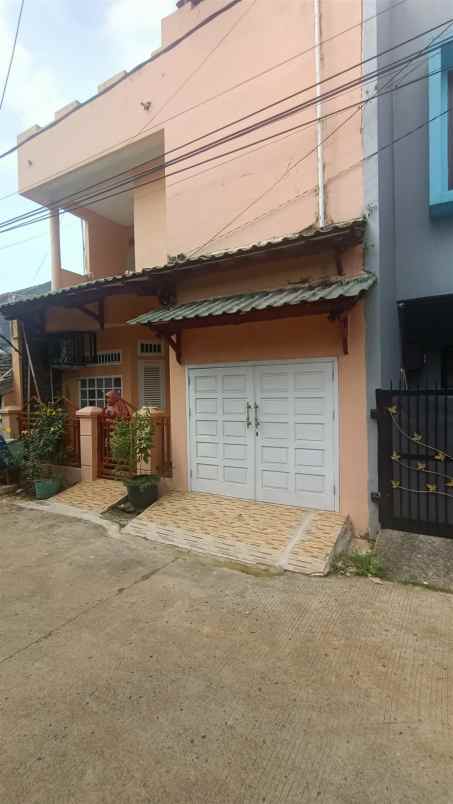 dijual rumah 2 5 lantai murah di galaxy bekasi