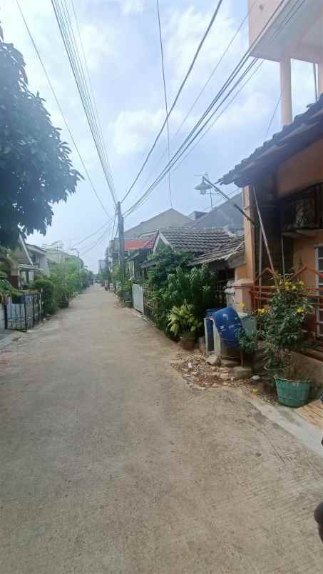 dijual rumah 2 5 lantai murah di galaxy bekasi