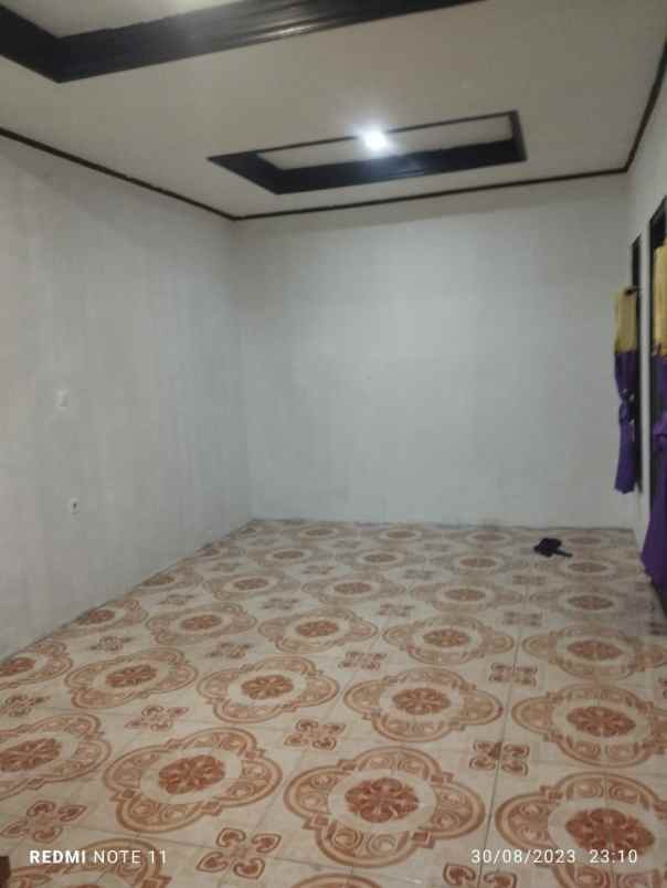 dijual rumah 2 lantai