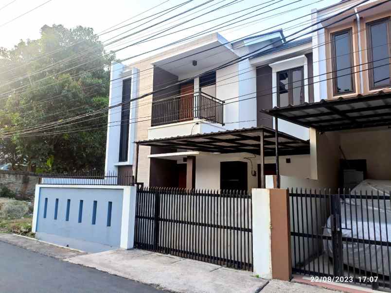 dijual rumah 2 lantai dekat rs amira munjul purwakarta