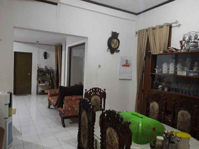 dijual rumah 2 lantai di tebet jakarta selatan