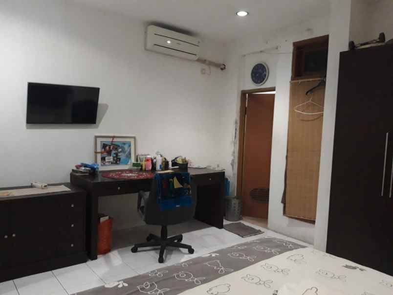 dijual rumah 2 lantai di tebet jakarta selatan