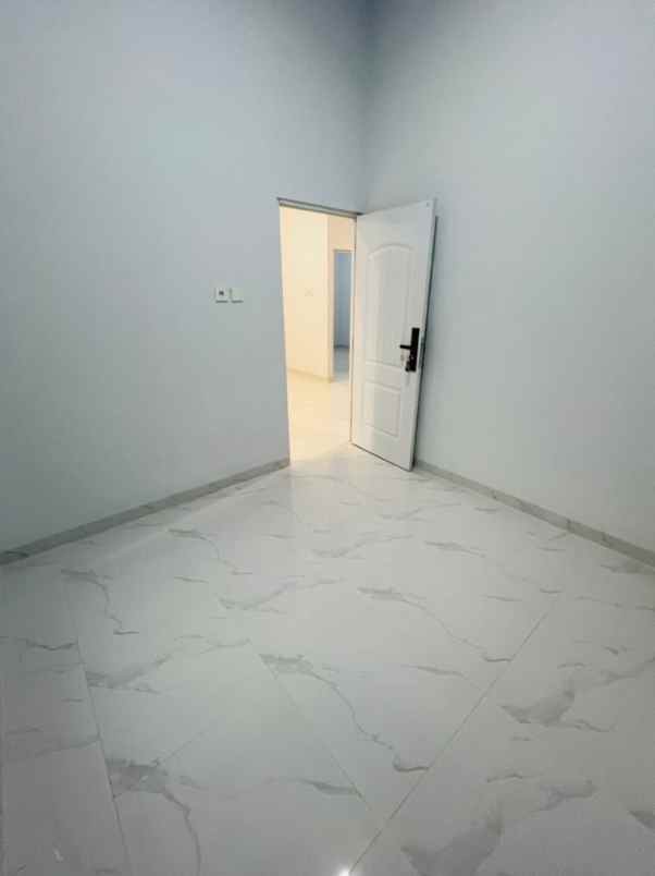 dijual rumah 999000000