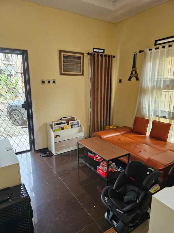 dijual rumah antapani