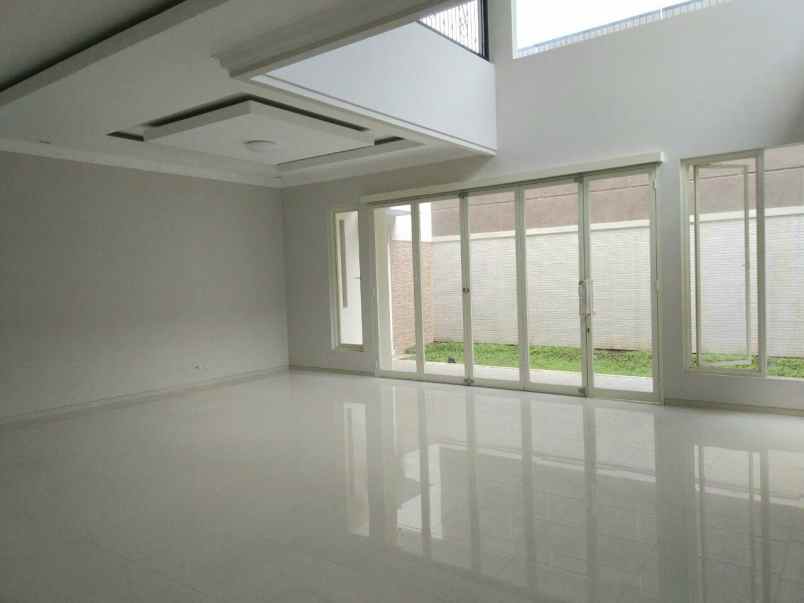 dijual rumah araya golf tirtomoyo pakis