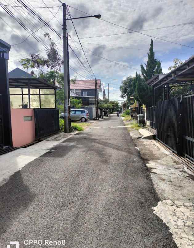 dijual rumah arcamanik