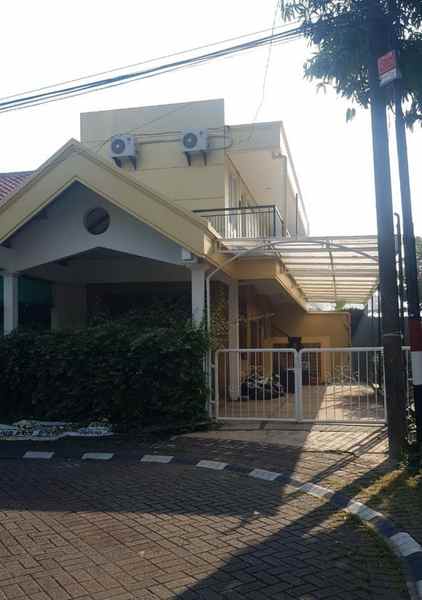 dijual rumah babatan pratama