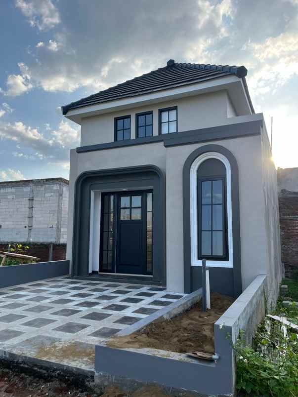 dijual rumah bandulan