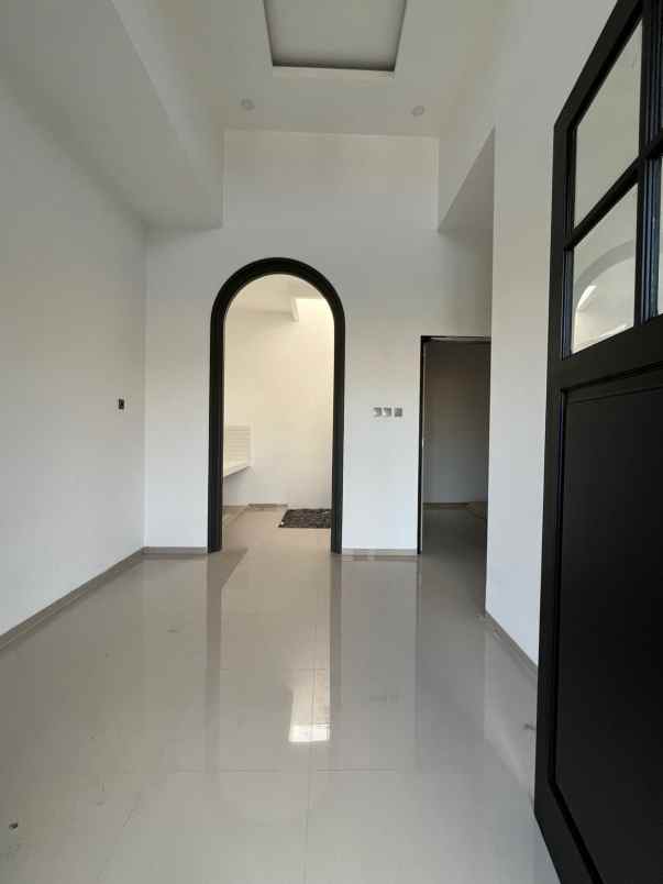 dijual rumah bandulan