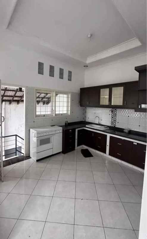 dijual rumah bangka viii b